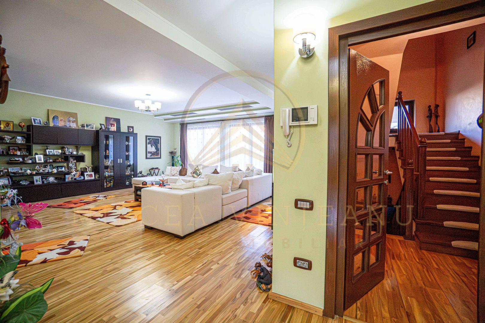 DACIA - Vila D+P+1E+M, teren 780 mp, deschidere 24 ml. - Poză 12