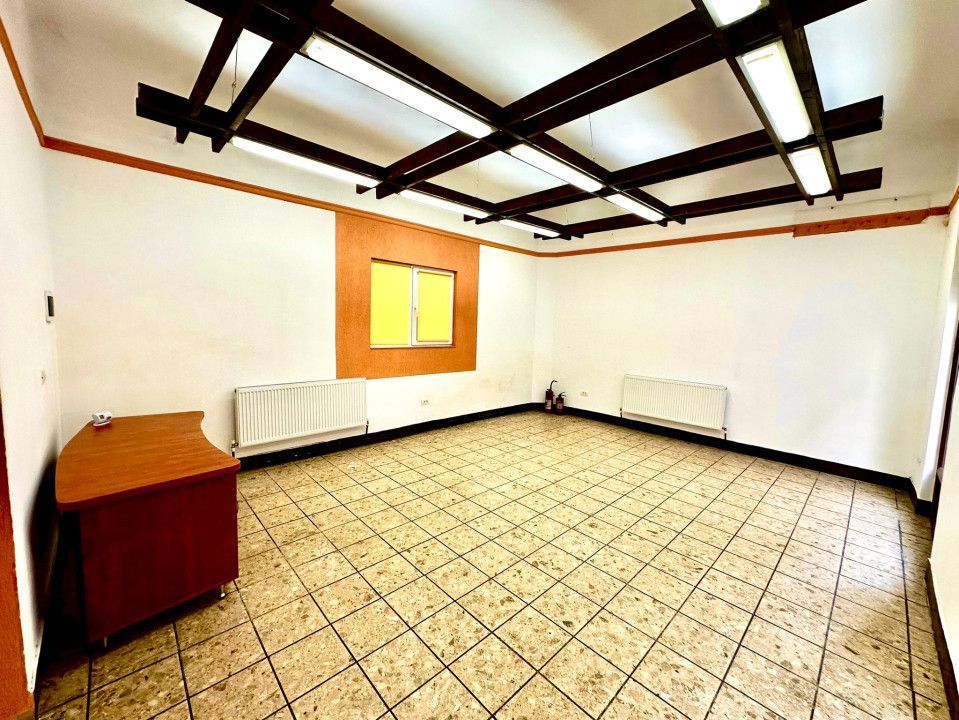 Oportunitate comerciala! Spatiu comercial situat in inima orasului,85mp-3 camere - Poză 2