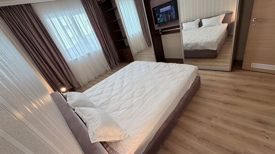 De inchiriat Apartament 2 camere Rin Grand Hotel - Poză 4
