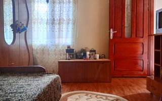 Zone de deal! Vanzare casa in Vulcana de Sus! - Poză 9