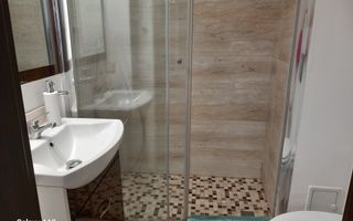 BRASADAS închiriază ap 2 cam etaj 1/8 50mp Piata UNIRII. - Poză 4