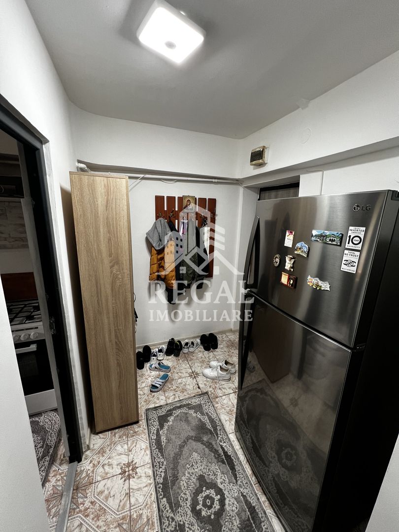 Apartament 2 camere de vânzare – Bd. Traian, zona Altex - Poză 5