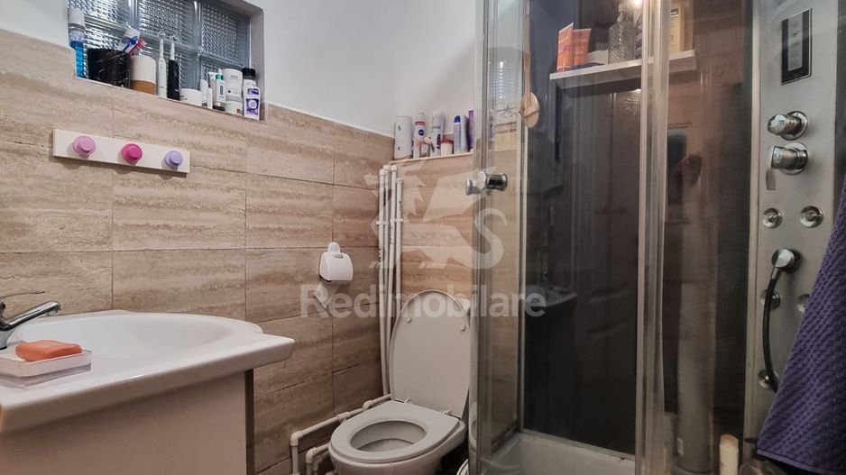 Casă funcțională, curte proprie, finisaje moderne - Poză 7