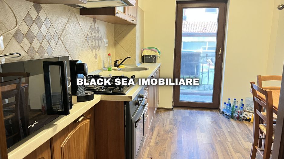 Apartament 3 camere zona Centrala foarte spatios - Termen Lung - Poză 4