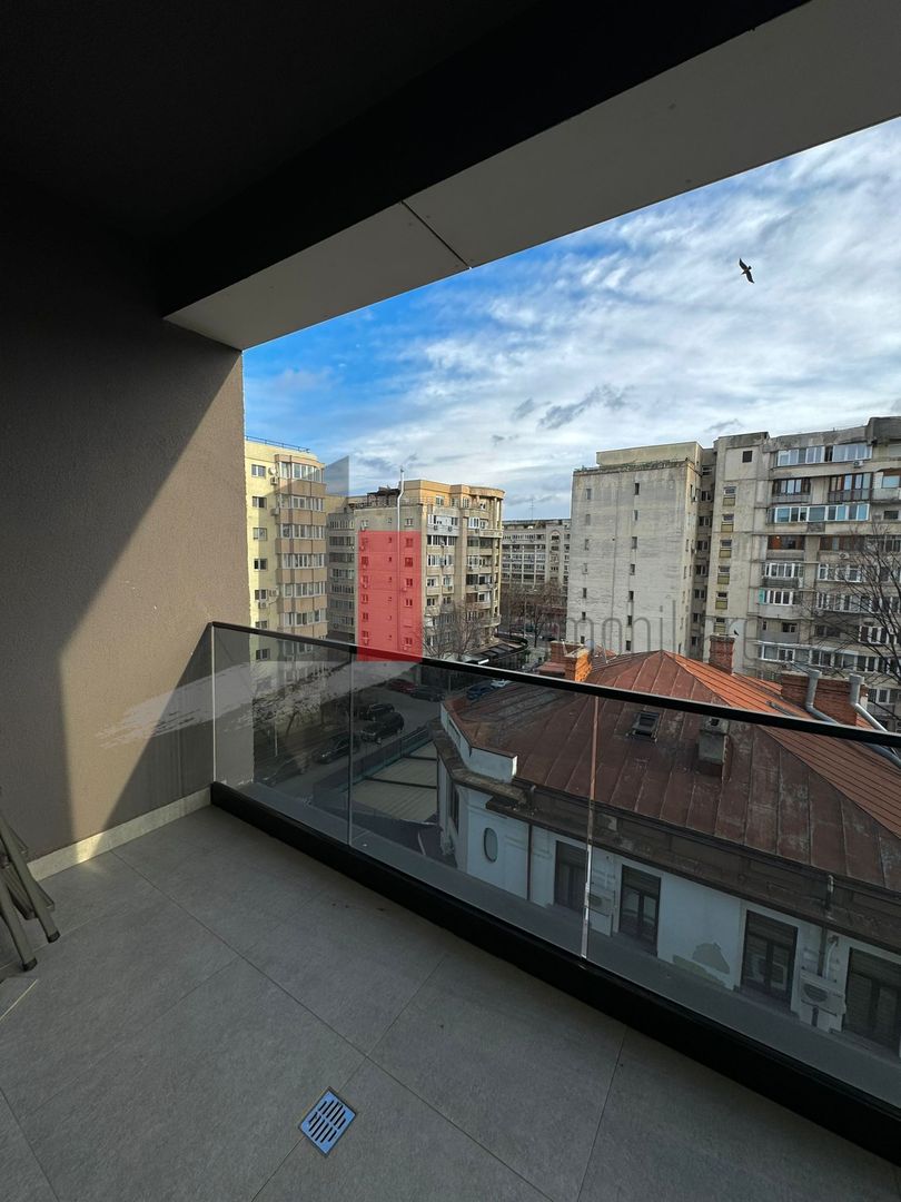Apartament splendid, zonă centrală, cu loc de parcare în subteran inclus - Poză 12