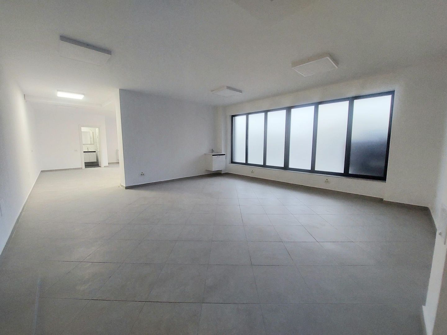 Spatiu Comercial 75 mp, Valea Cascadelor- Kaufland- Autogara Militari - Poză 7
