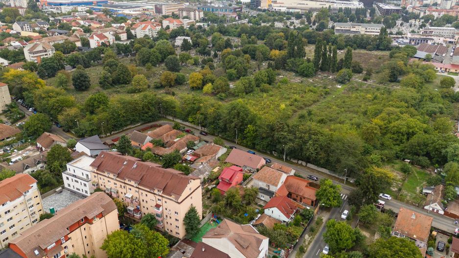 Garaj cu teren in proprietate de 91 mp | CF individual | Lipovei, Haga - Poză 1