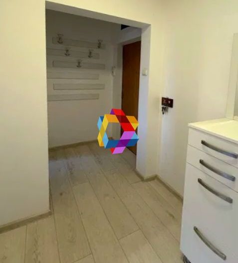 Apartament cu trei camere, zona Astra 49 mp - Poză 4