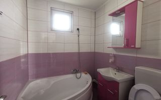 SOLD/ VANDUT Casa cu 6 camere in Valea Dacilor Constanta - Poză 9