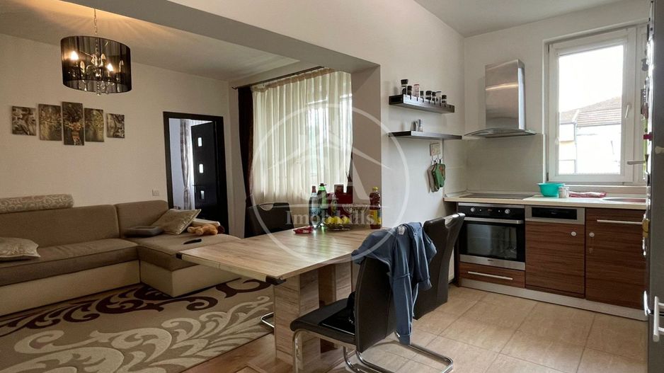 Apartament cu 3 camere de vanzare in zona Decebal, Oradea - Poză 5