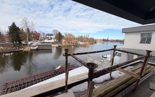Vilă de Lux cu Piscină Privată și Deschidere Directă la Lacul Snagov - Poză 7