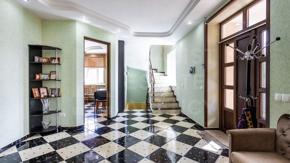 Vânzare, casă, 5 camere, str. Gura Văii, sect. Riscani - Poză 11
