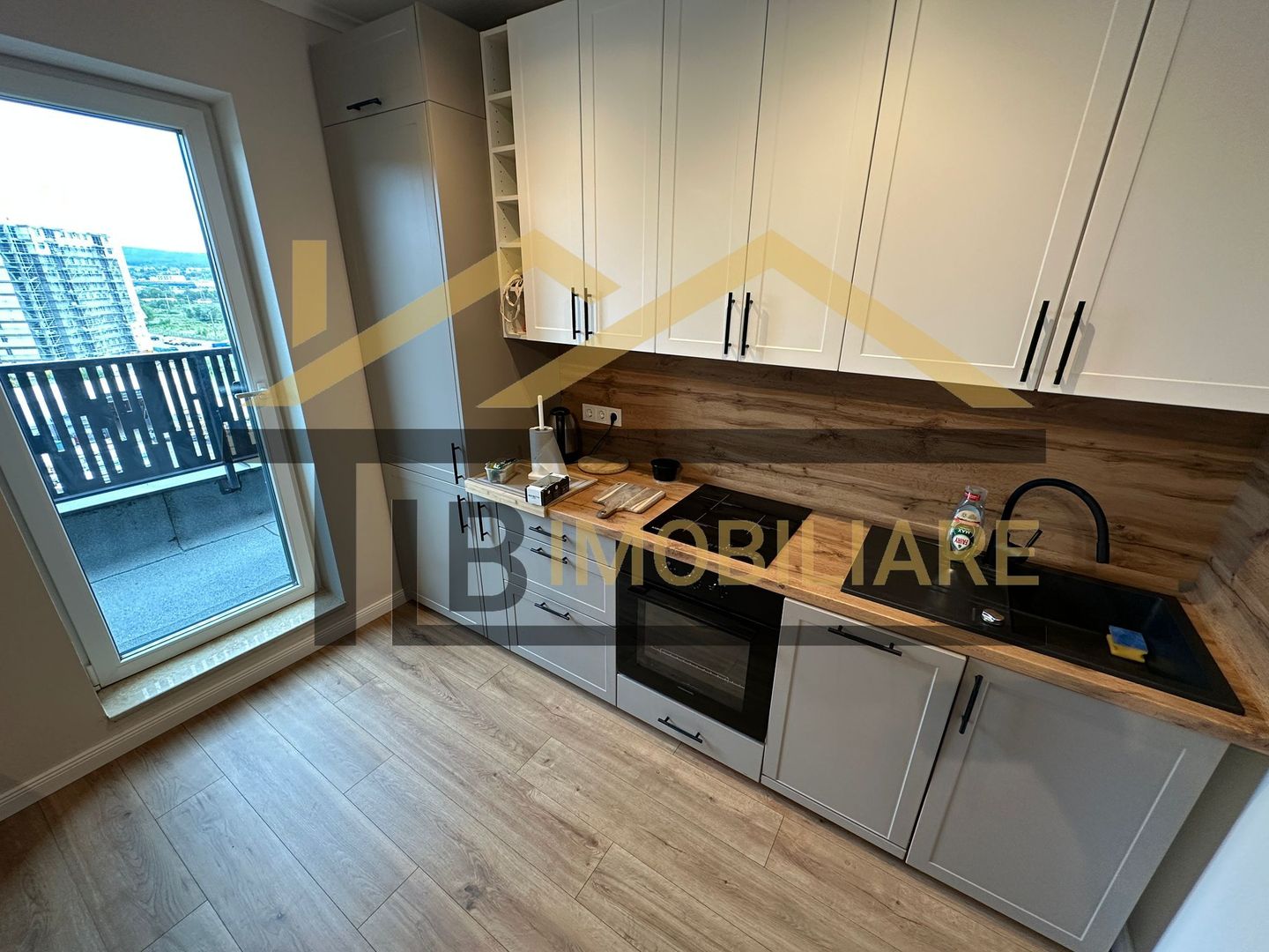 Apartament de 3 camere, 100mp, parcare, Zona Petru Maior - Poză 4