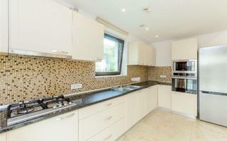 Vanzare vila 5 camere Oxford Gardens - Poză 9