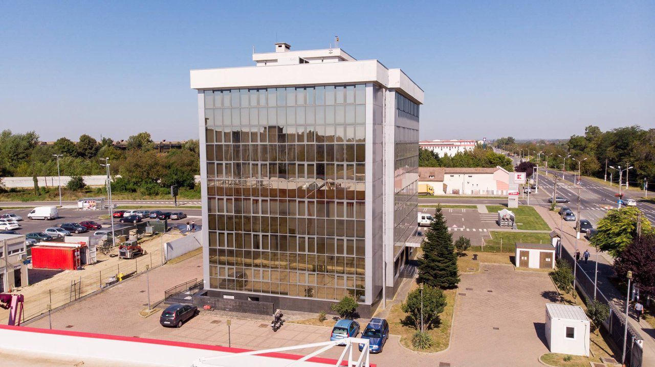 Cladire comerciala birouri Lugoj - Poză 1