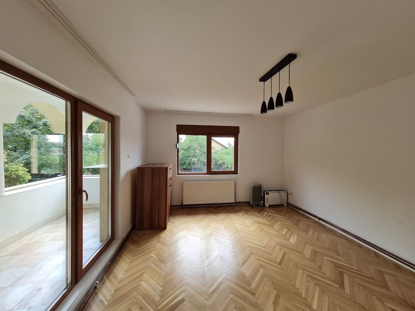 Casa solida în zona Bogdanestilor pretabilă birouri - Poză 35