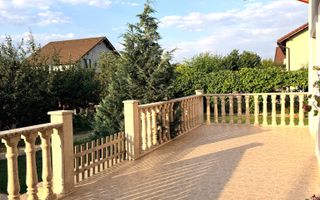 Casă spațioasă și elegantă cu teren  – Sânpetru - Poză 7