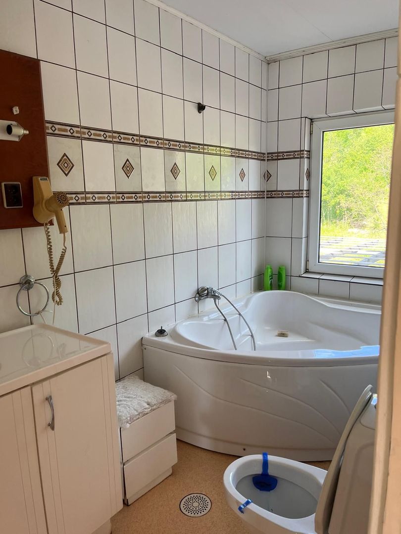 Casa de vanzare in localitatea Cuzap - Poză 11
