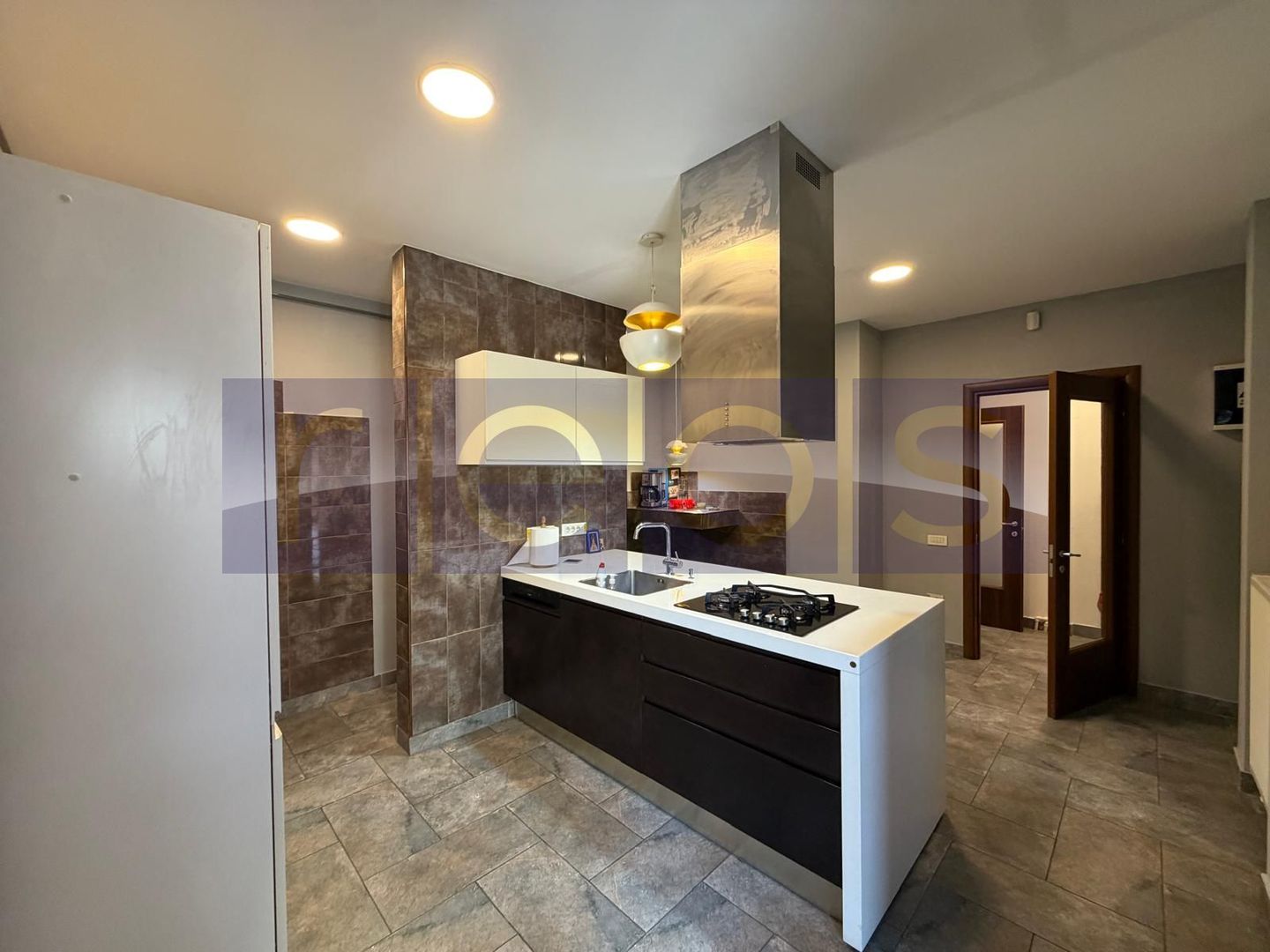 VANZARE APARTAMENT DEOSEBIT 5 CAMERE | 221MP  | BLV LASCAR CATARGIU | - Poză 19