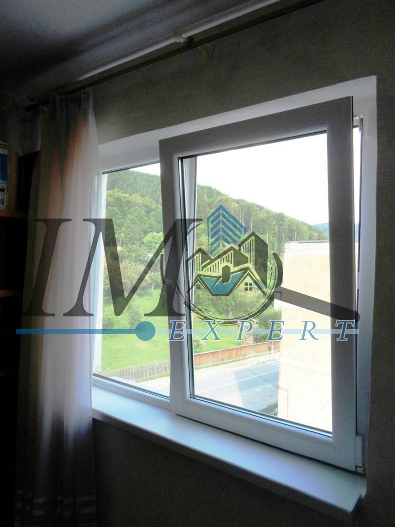 Apartament de vanzare, 3 camere ,  Abrud - Poză 8