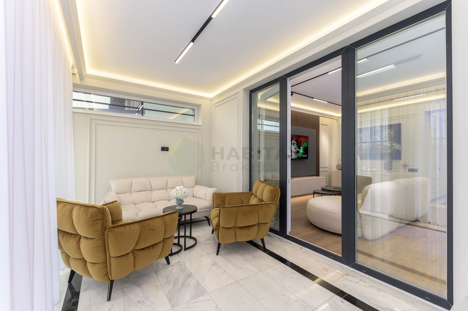 Avangarde By The Lake - Poză 9