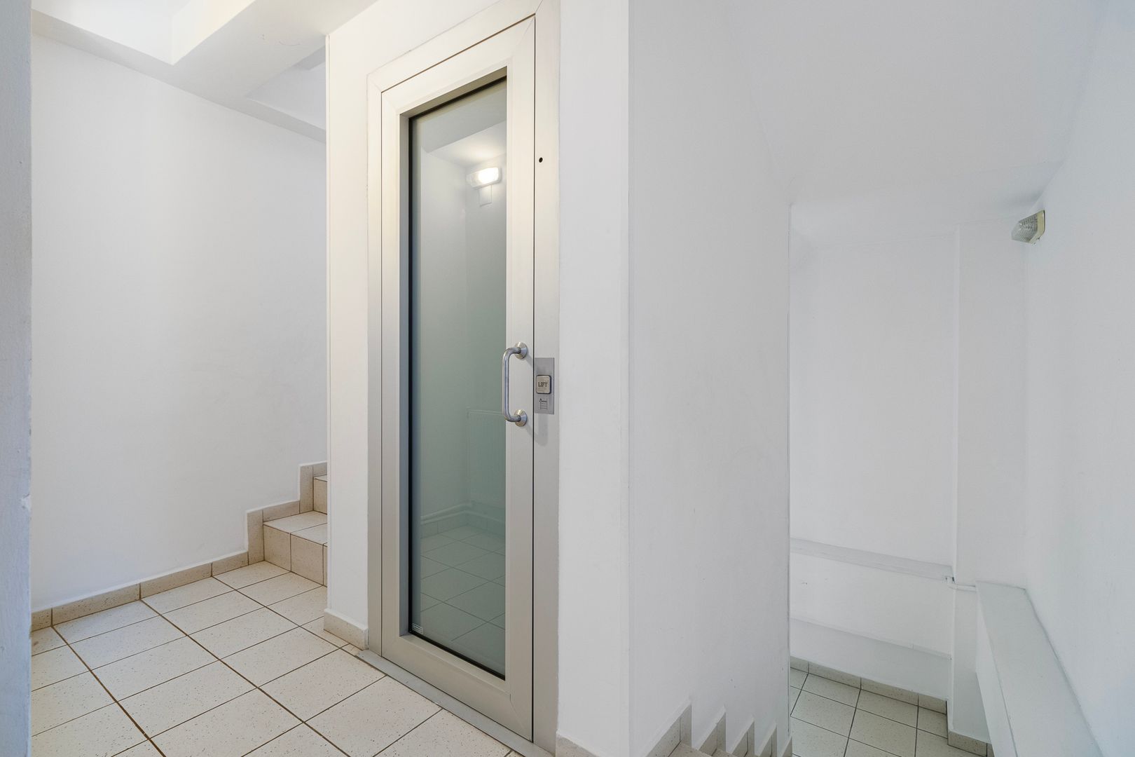 Spatiu birouri Nerva Traian - Poză 10