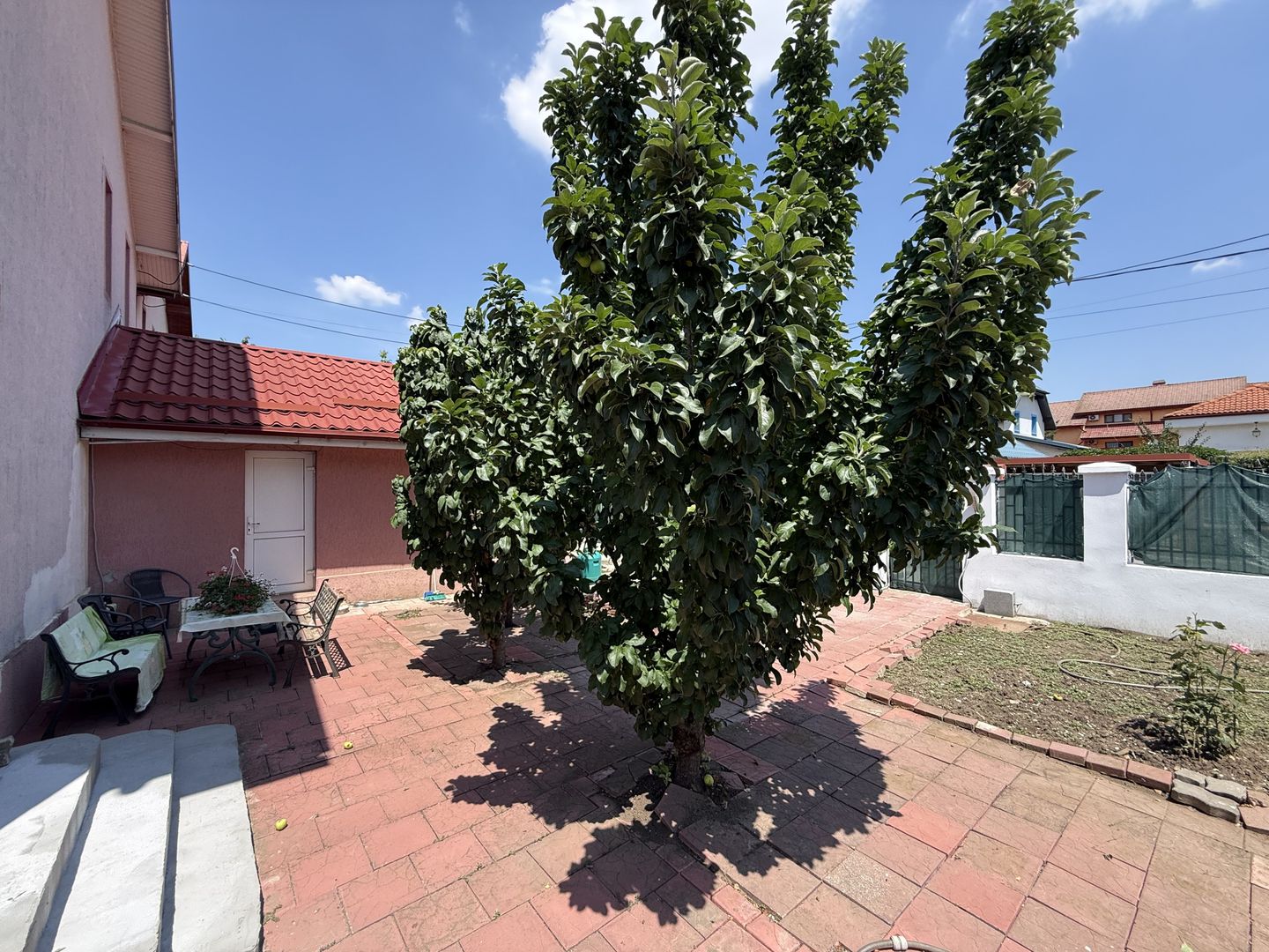 Vila P+1 cu terasă 255 mp + garaj 22,5 mp si teren 417 mp-Berceni ! - Poză 33