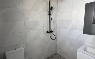 Casa moderna constructie noua 195 mp utili 100 mp curte in Sura Mare - Poză 11