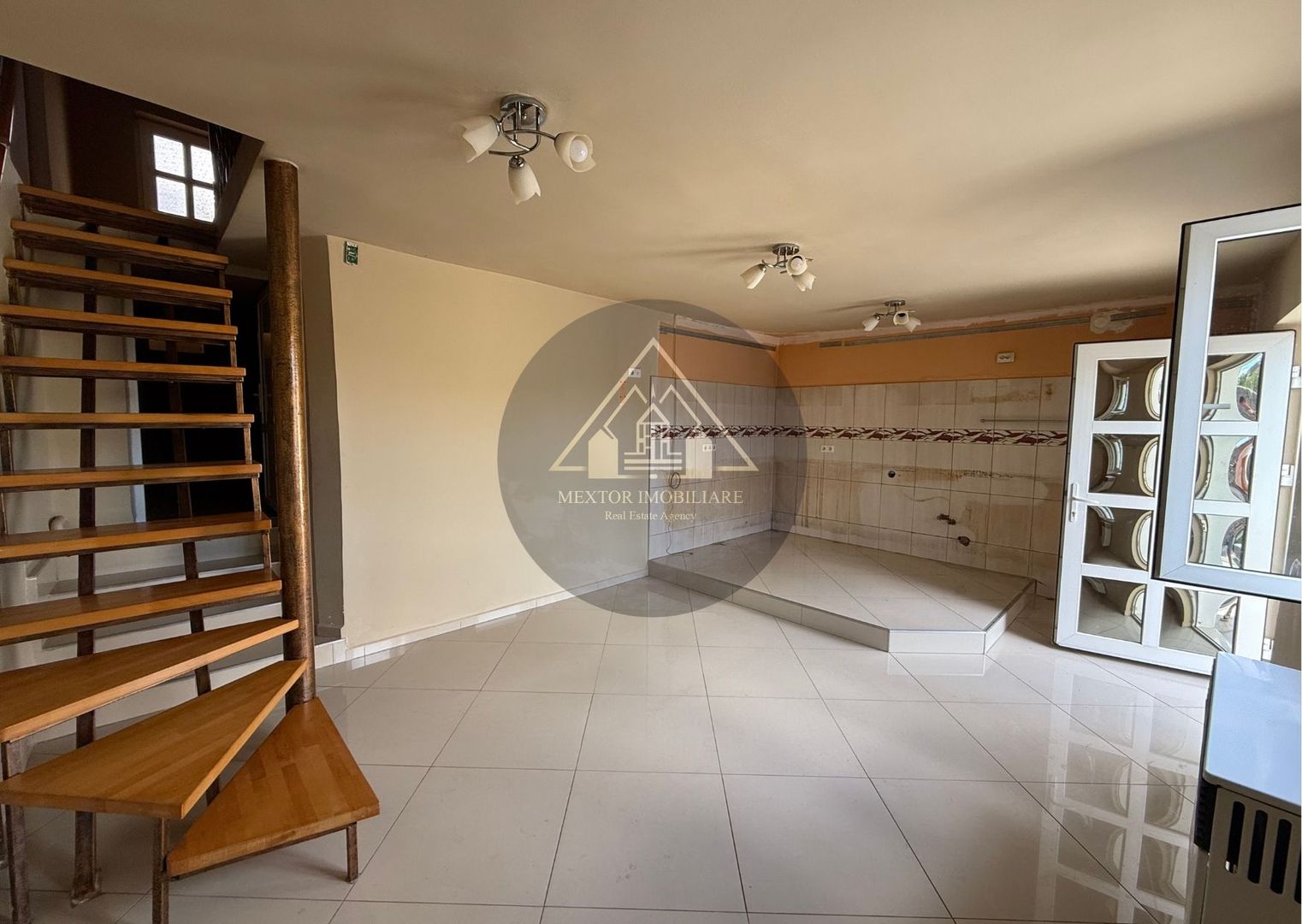 Casa de 3 camere, Medias. - Poză 15