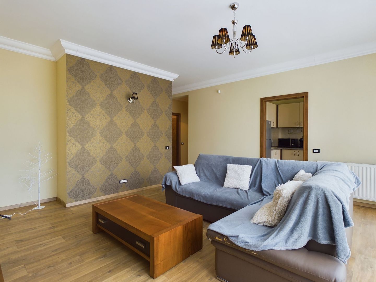 Apartament 3 camere R15 UTA - Poză 1