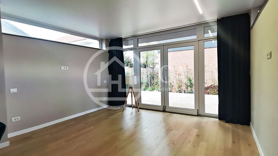 Casă de vânzare stil mediteranean cu 5 camere in Tineretului, Oradea - Poză 10