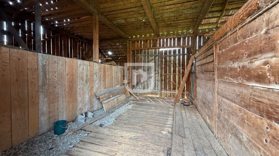 De vanzare casa cu anexe - 2507 mp Manastirea Humorului - Poză 17