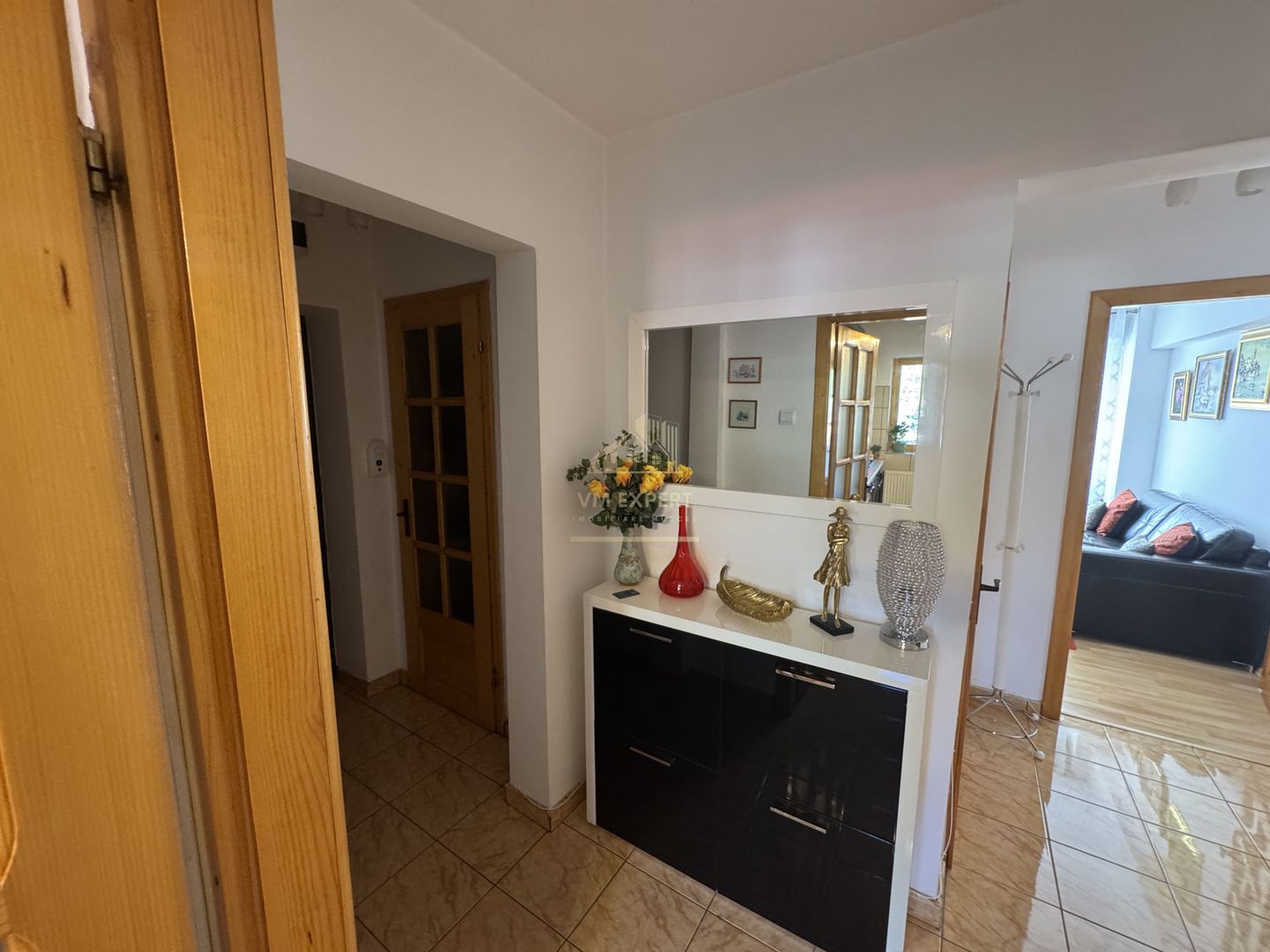 APARTAMENT 3 CAMERE CAMPULUNG, ETAJ 3, ULTRACENTRAL - Poză 8