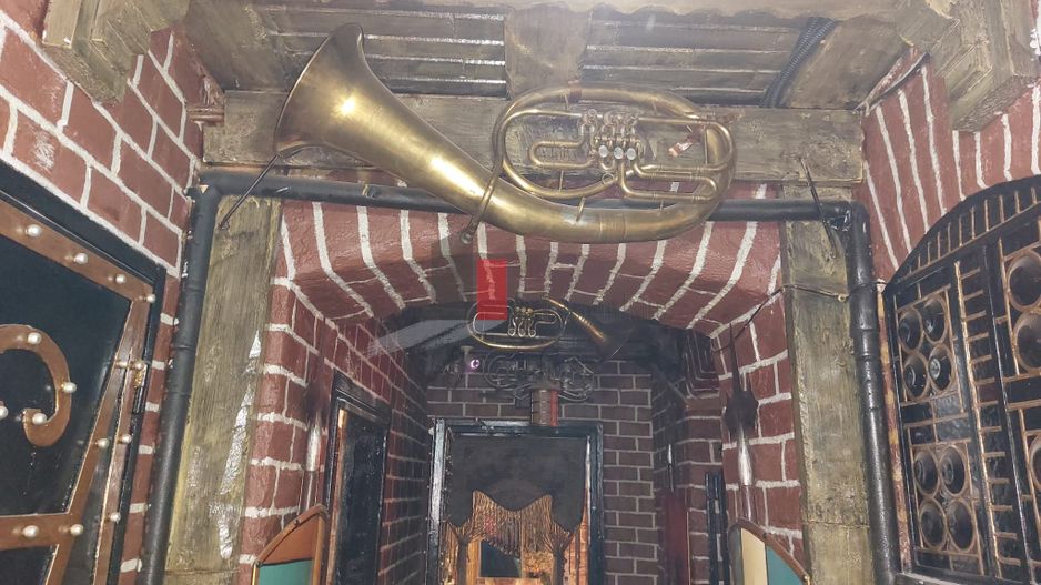 Spatiul "MEZEPOKA" , Amzei, SPATIU COMERCIAL IN ACTE, intrare separata, 82 mp - Poză 2