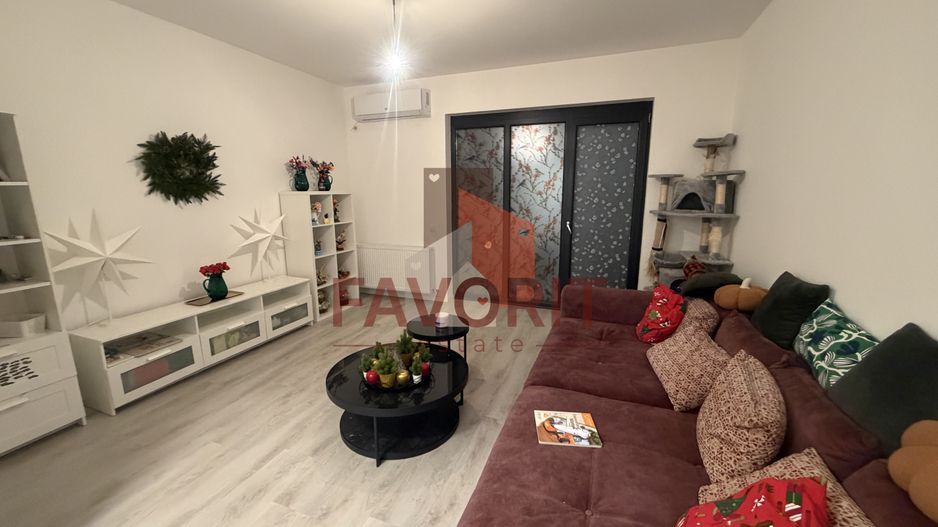 Decomandat. Cu gradina proprie. Mobilat si utilat - Poză 1