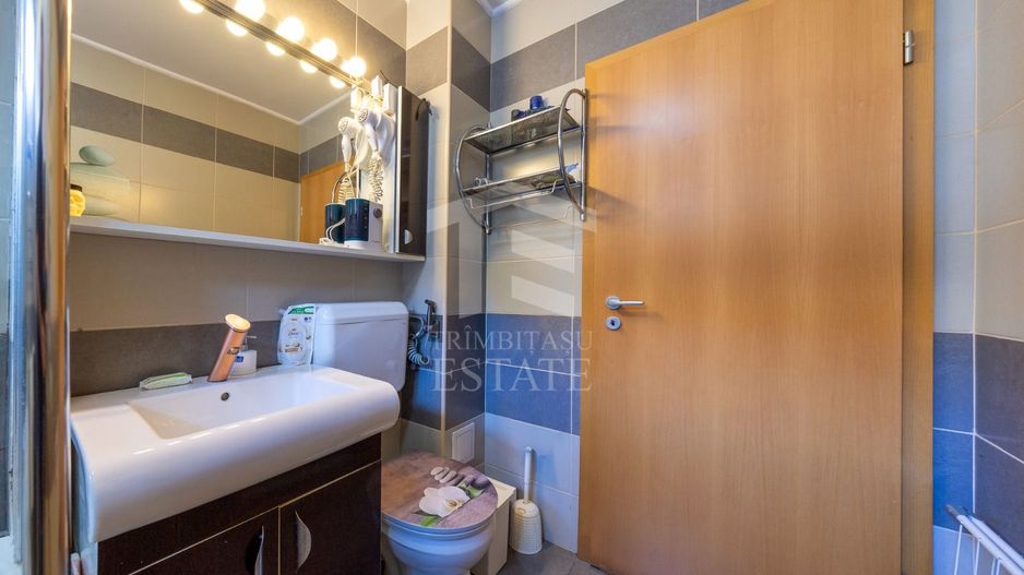 Sânpetru-Apartament cu 3 camere+terasa 20 mp - Poză 11