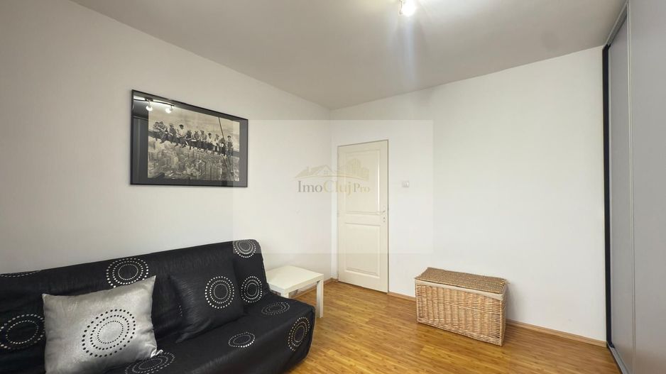 Închiriere apartament 3 camere decomandate– Calea Dorobanților-Parcare - Poză 8