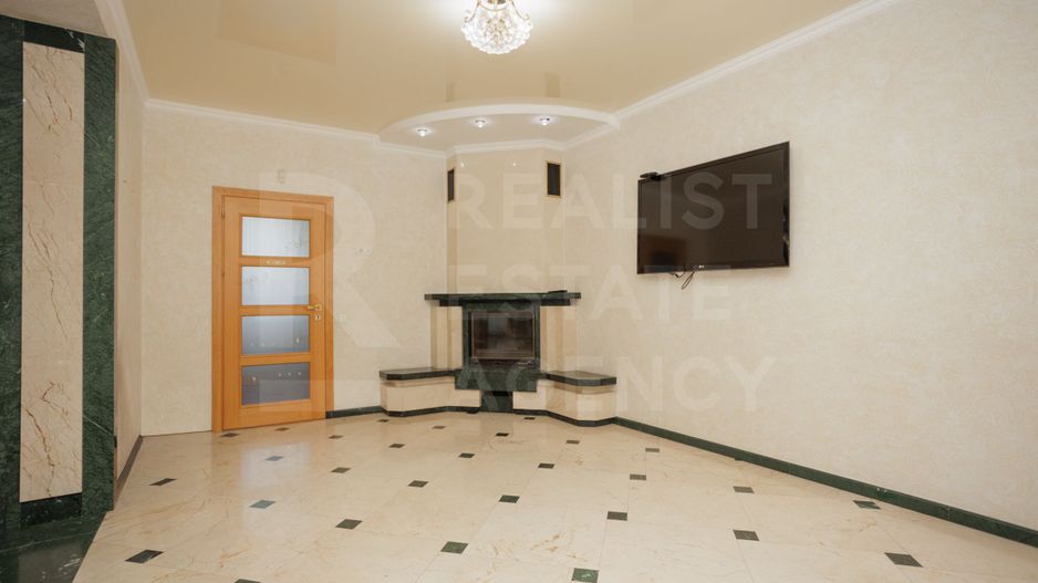 Chirie, casă, 6 camere, Strada Trifan Baltă, Centru - Poză 7