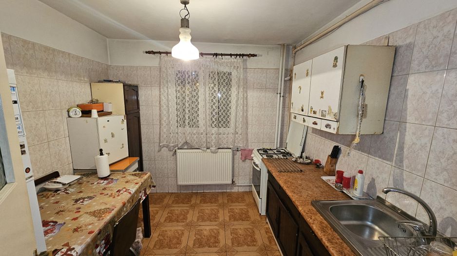 Apartament cu 3 camere langa Primarie, Mobilat Utilat - Poză 5
