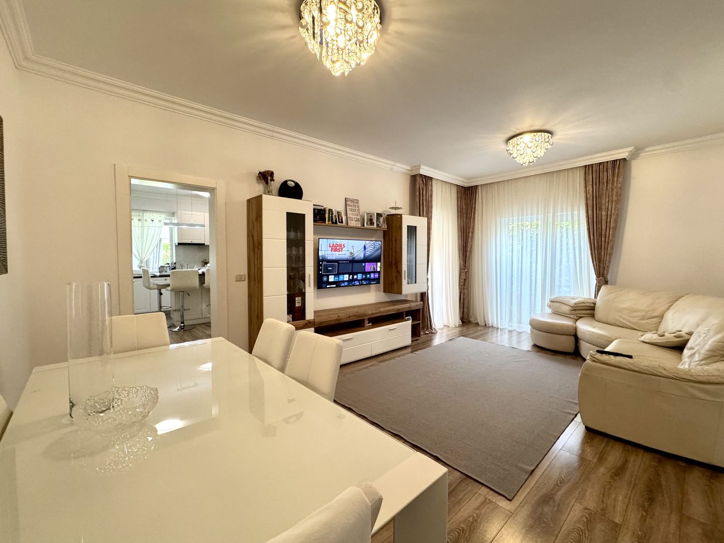 Duplex modern -  confort, eficiență și independență energeticǎ - Poză 3