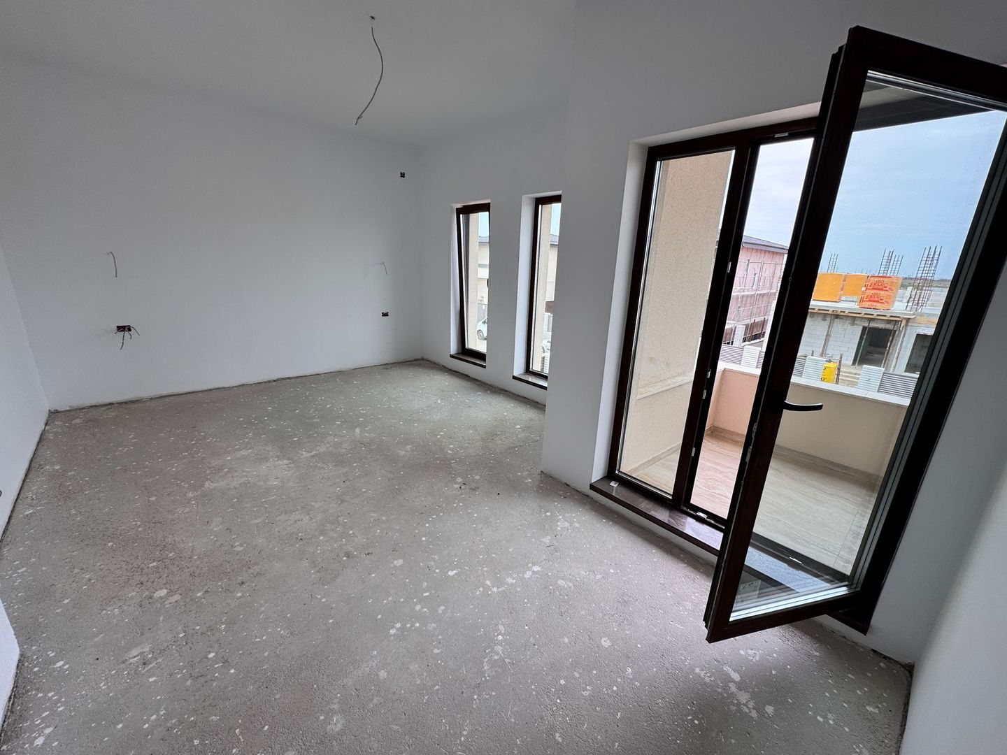 CASA INDIVIDUALA - 180 MP UTILI, TEREN 324, TOATE UTILITATILE, COMIS 0 - Poză 4