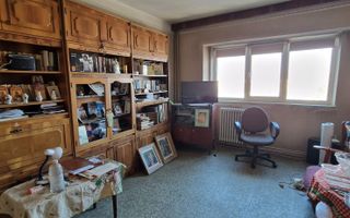 Apartament 3 camere dec 72 mp Bld. Independentei 199000 euro - Poză 3