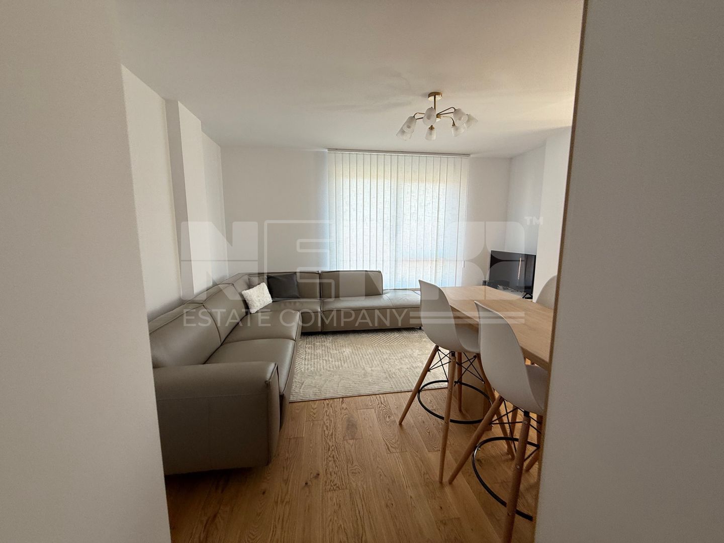 Apartament 3 camere | Zona Putnei | Etaj 2 - Poză 2