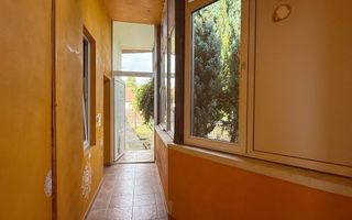 Casă cu 3 camere, garaj și anexă în centrul vechi Baia Mare - Poză 8