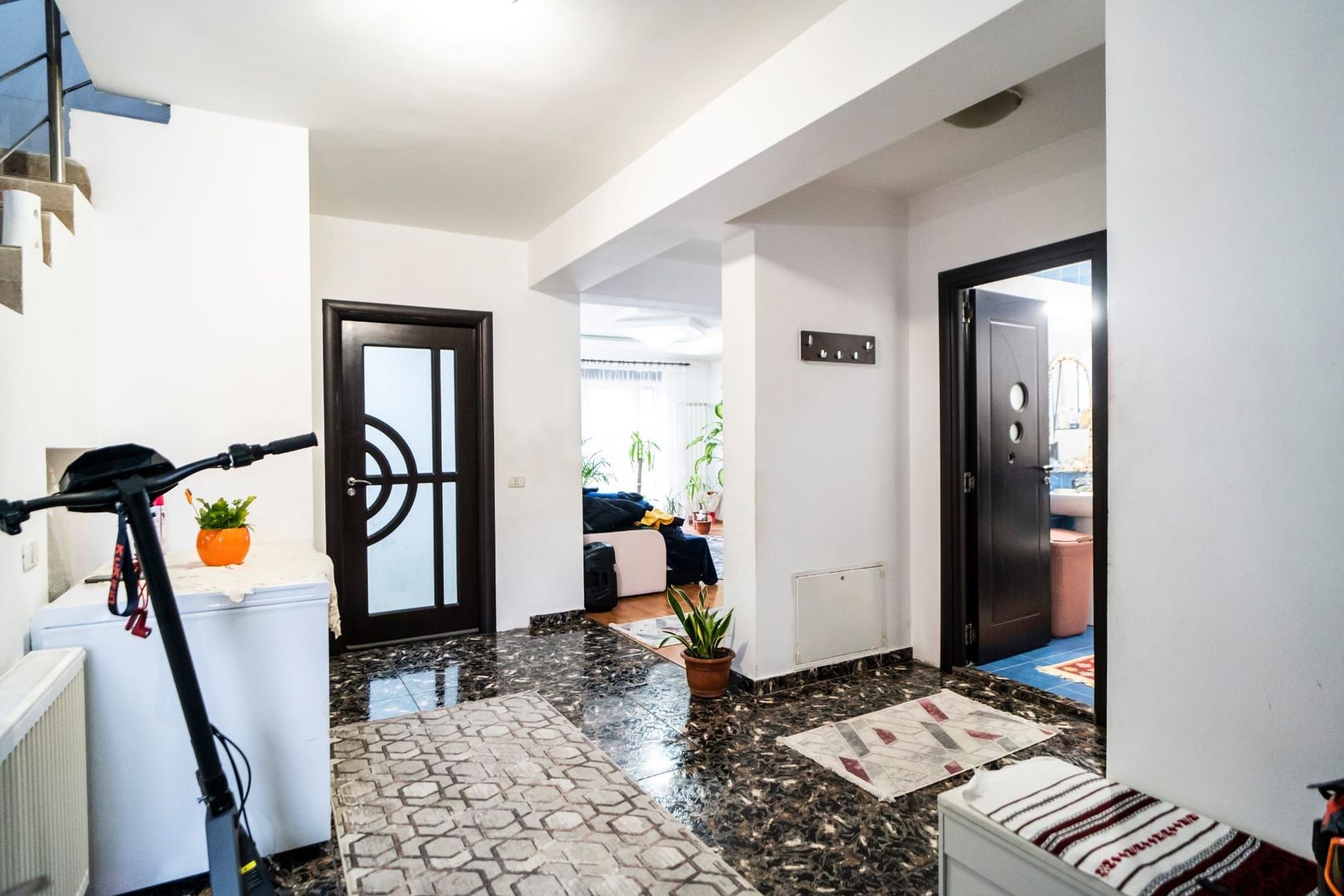 Ciorogarla, casa 5 camere, duplex, teren 434 mp, statie STB la 300 m - Poză 3