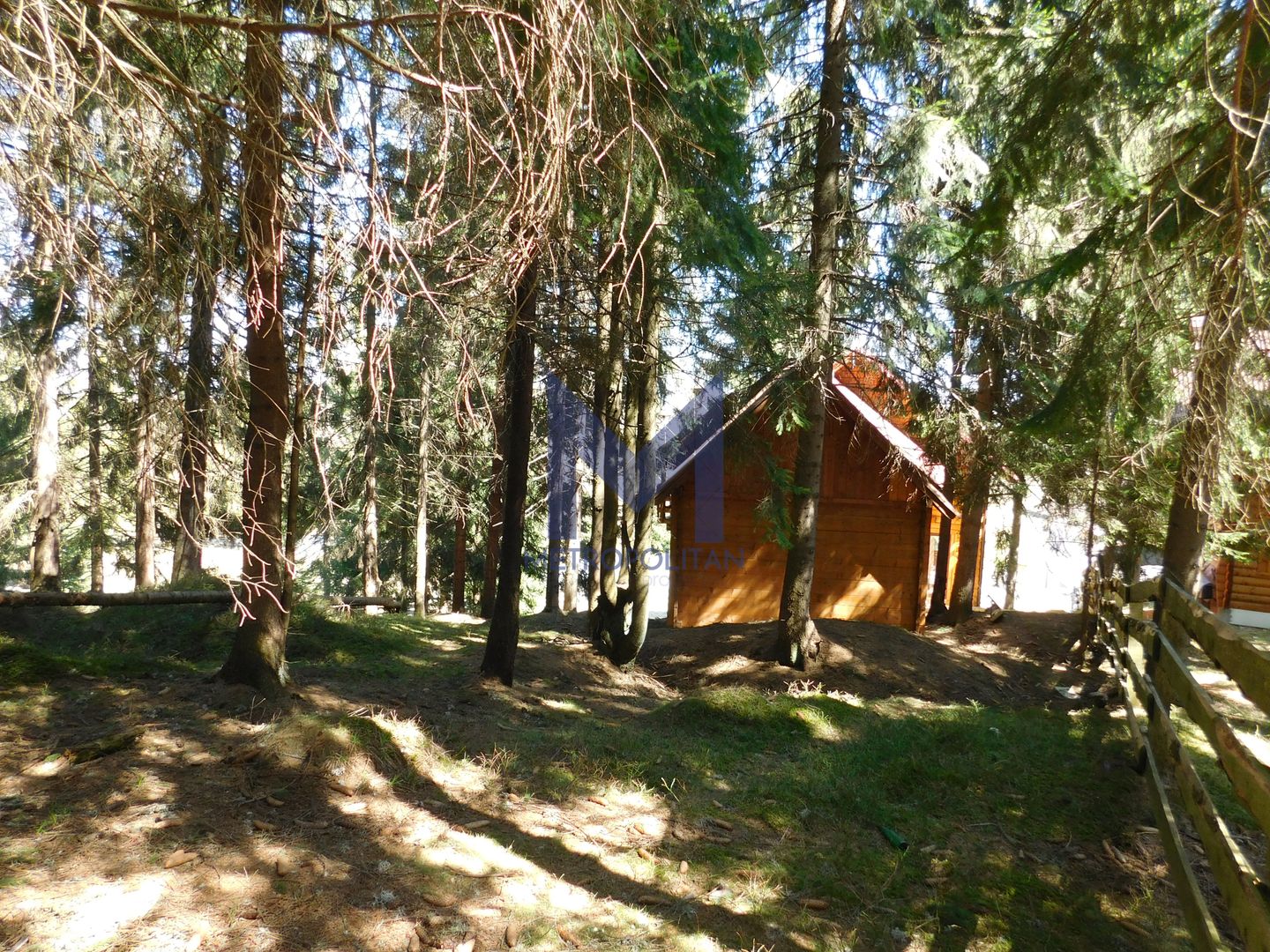 Casă de vacanta de vanzare, in Marisel, langa Cabana Motilor - Poză 19