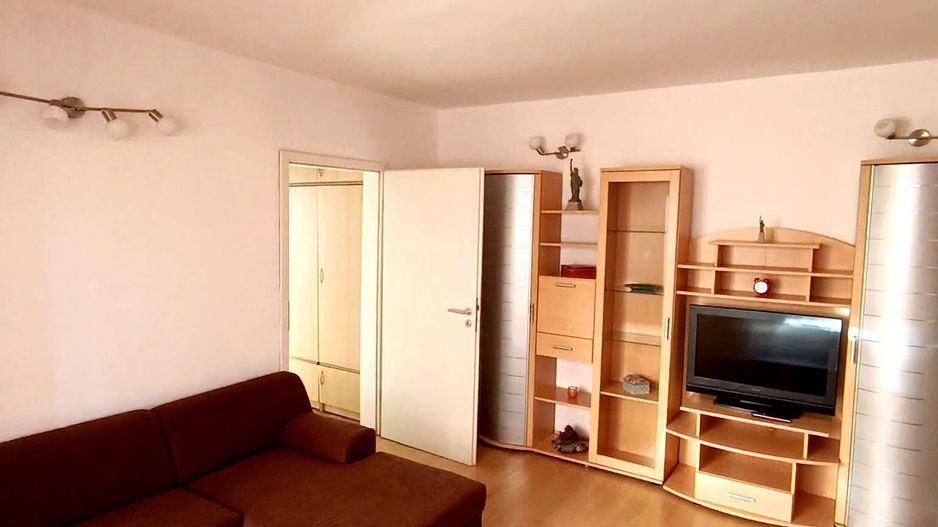 Apartament cu 2 camere, 55 mp, centrală proprie și aer condiționat - Poză 1