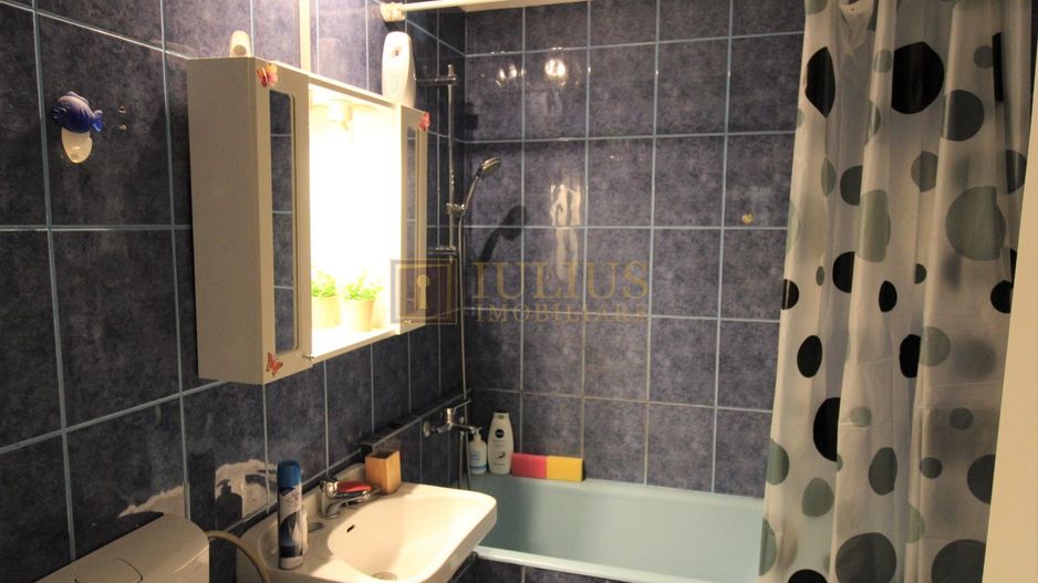 3 camere, decomandat, centrala proprie - Poză 13
