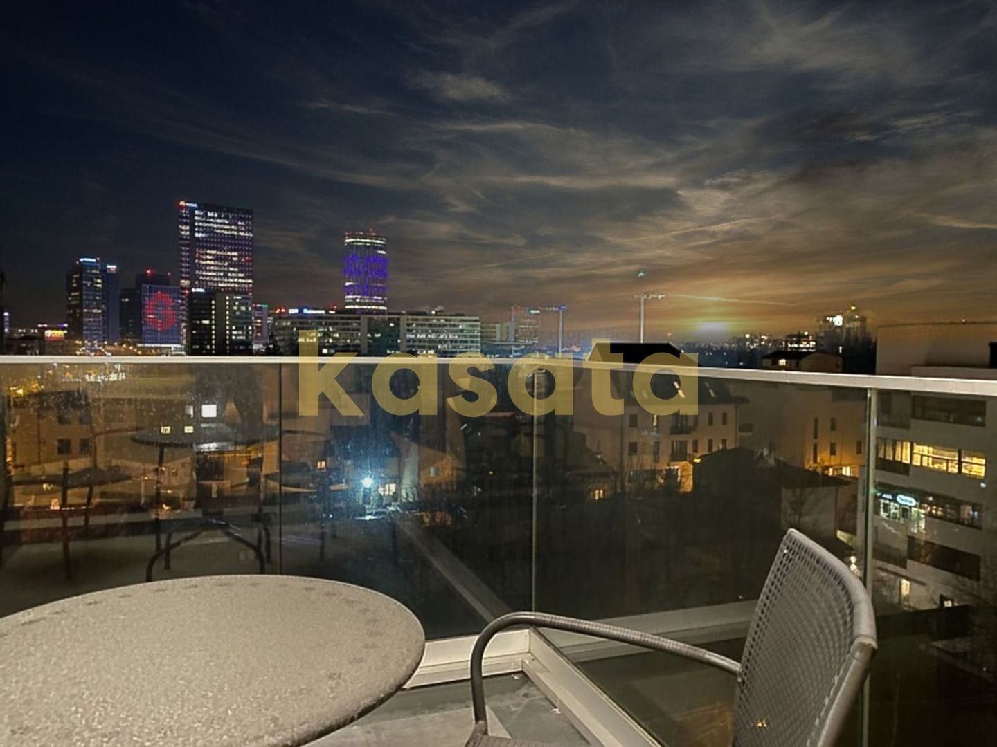 Apartament spectaculos cu vedere liberă către Promenada Mall - Poză 11