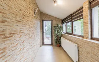 Apartament 4 camere si Curte Proprie | Parcare Inclusă - Poză 19
